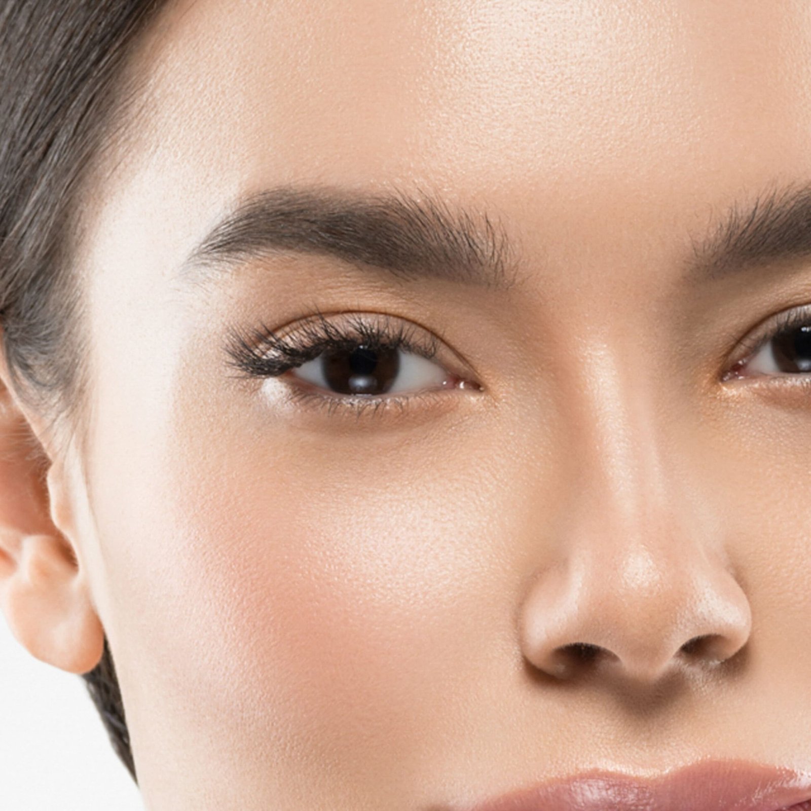 asia-beauty-woman-healthy-skin-face-clean-fresh-skin-spa-studio-shot-isolated-white